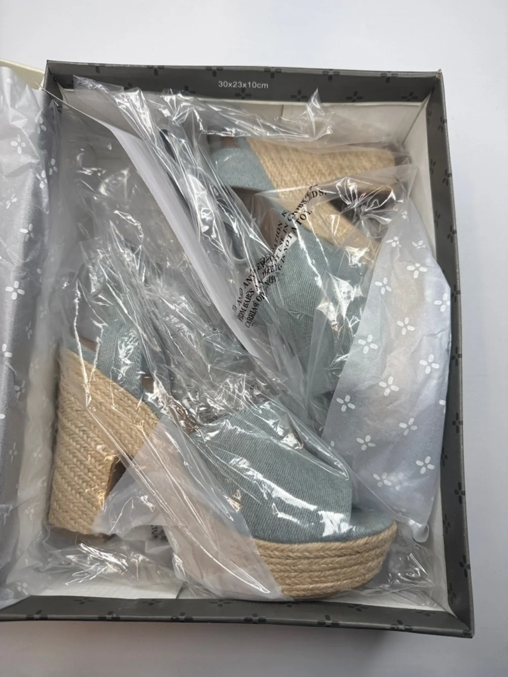 Sun + Stone Women's Fey Espadrille Platform Sandals Light Denim